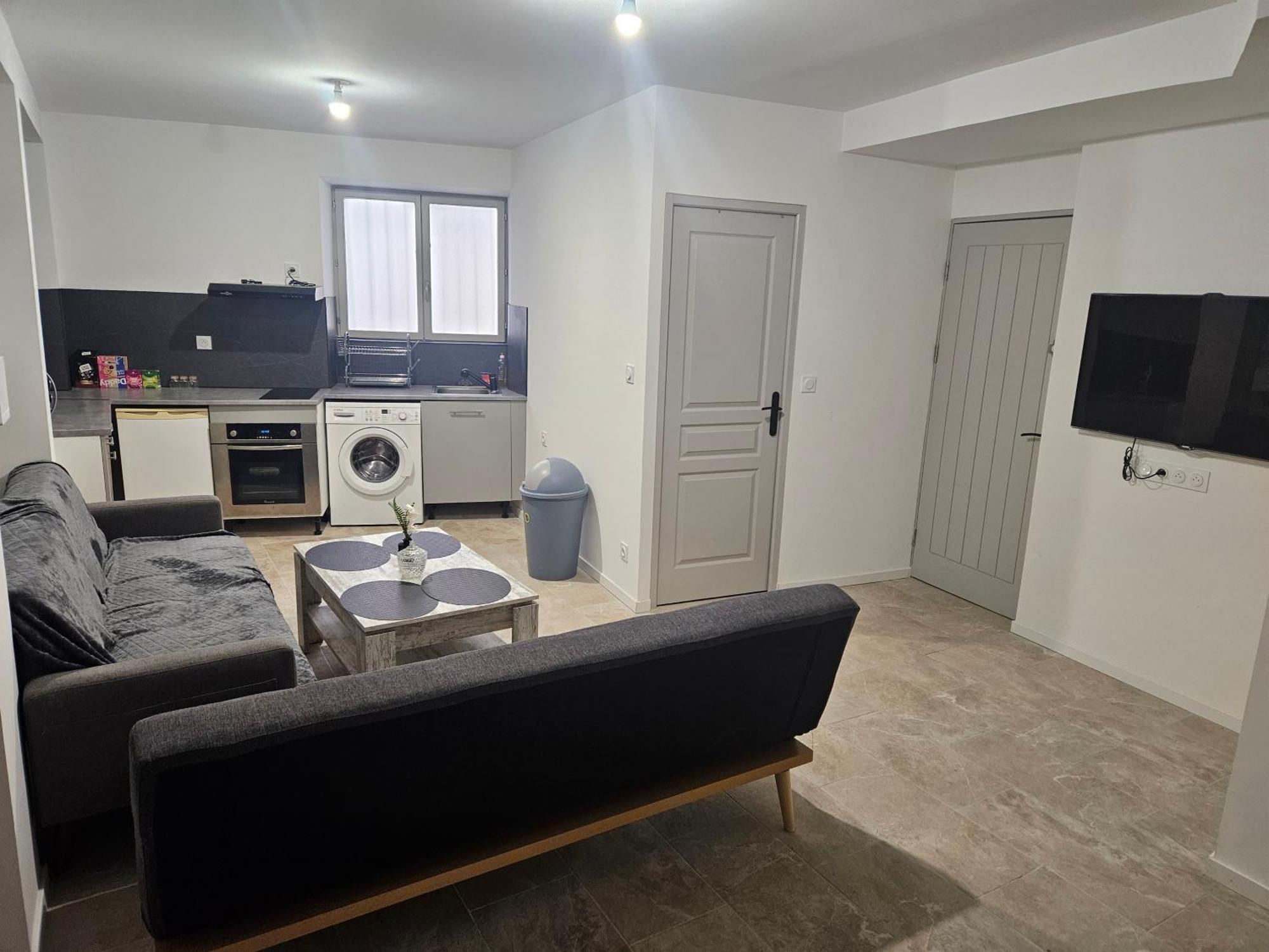 Appartement Moderne Et Sympa Μπεζιέ Εξωτερικό φωτογραφία